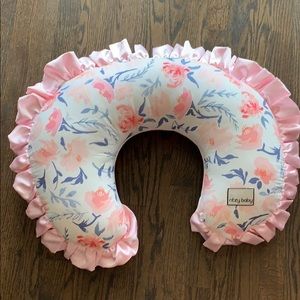 RITZY BABY nursing cover and boppy pillow